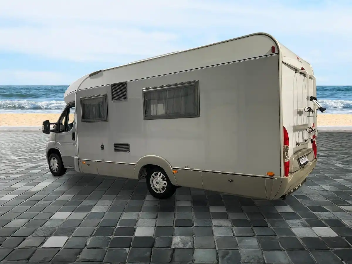 BUERSTNER Solano T 700 - Ansicht 3